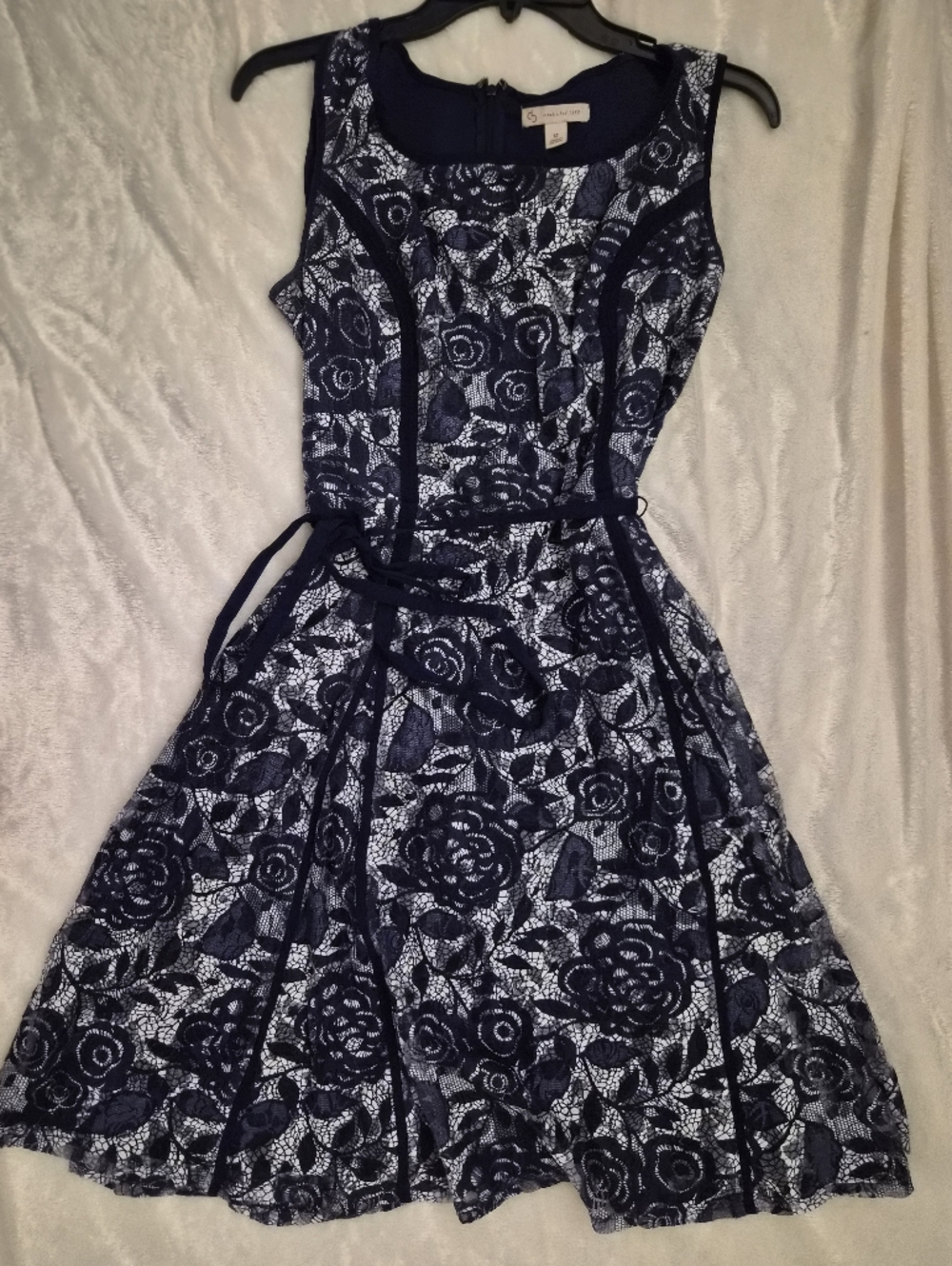 CB Established 1962 Navy White Lace Fit & Flare Dress Size 12 Wedding Guest - Picture 4 of 13
